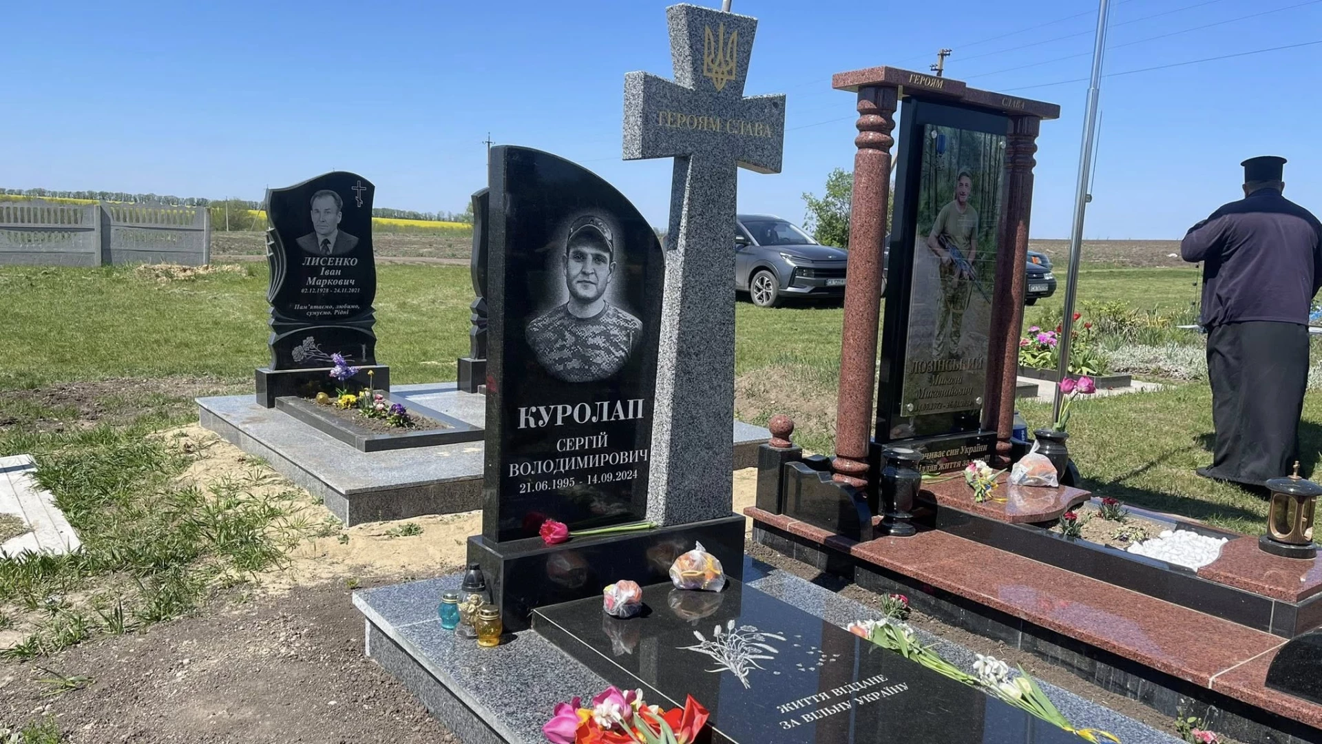 Освятили пам’ятники двом військовим на Черкащині