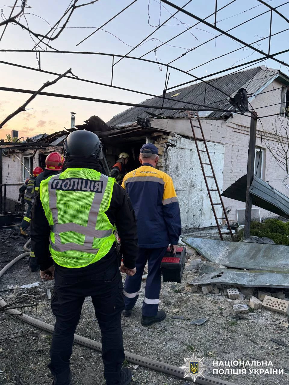 Поліція документує наслідки атаки ворога на Київщину