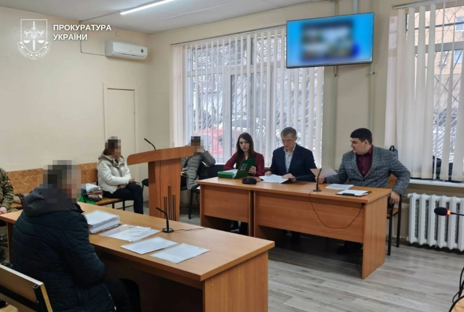 У Кіровоградській області «посадили» експоліцейського, який зґвалтував дівчат
