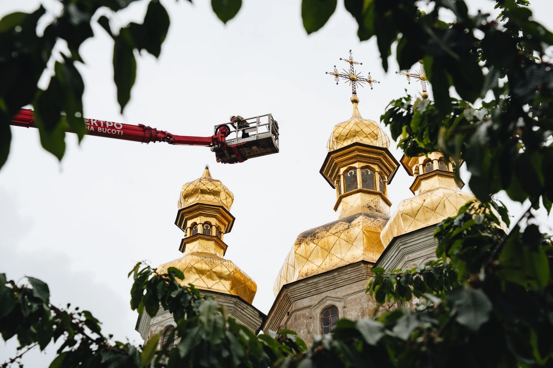 На церкві Києво-Печерської лаври встановили систему моніторингу
