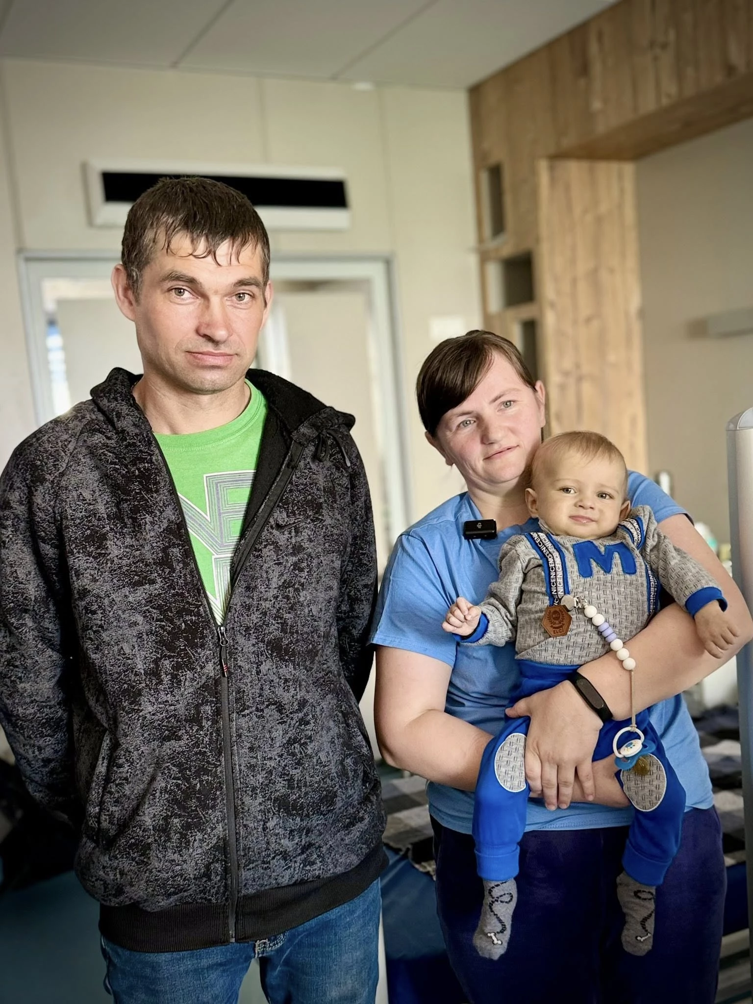 У Києві 8-місячній дитині терміново пересадили печінку, орган доставила авіація ДСНС