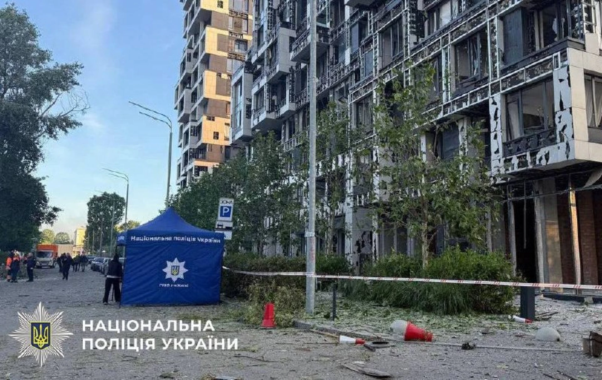 У Києві розгорнули штаби допомоги постраждалим від ворожої атаки: адреси та контакти