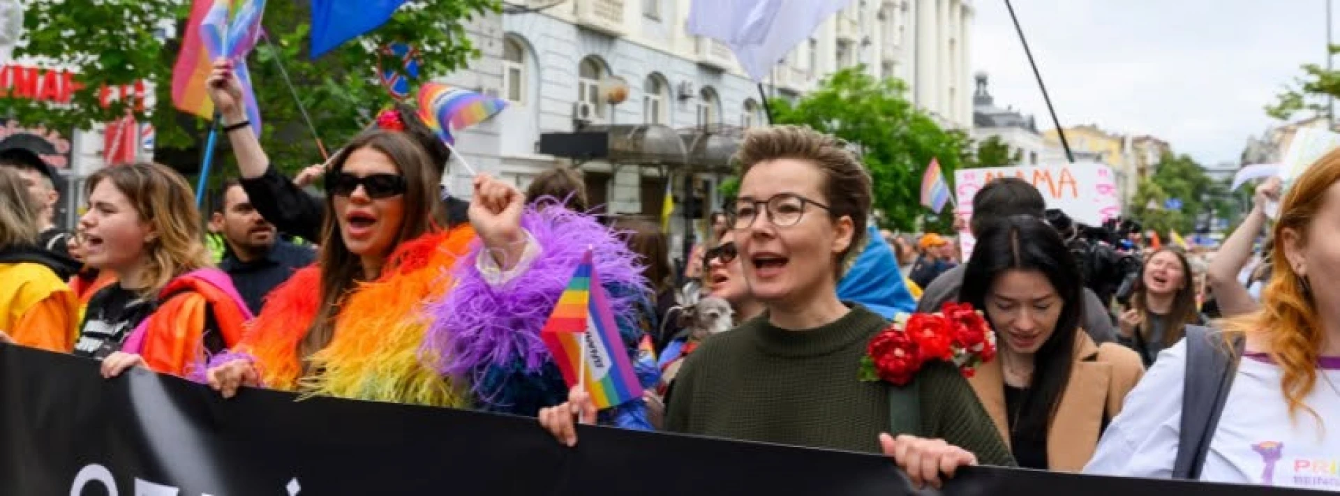 У Києві проходить Марш КиївПрайд та Хода за традиційні цінності