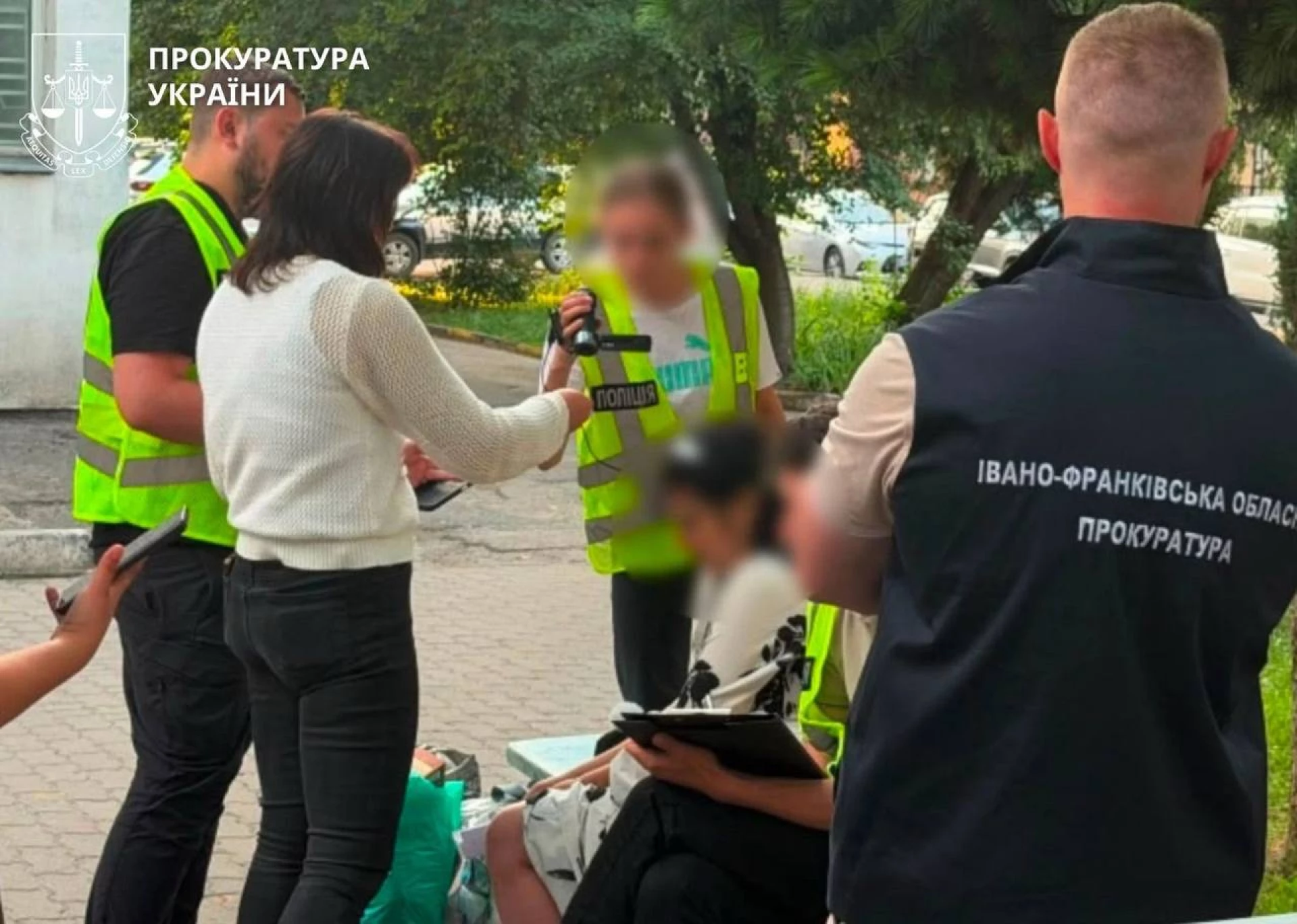Багатодітна мати з Київщини намагалася продати новонародженого сина за 20 тис. доларів