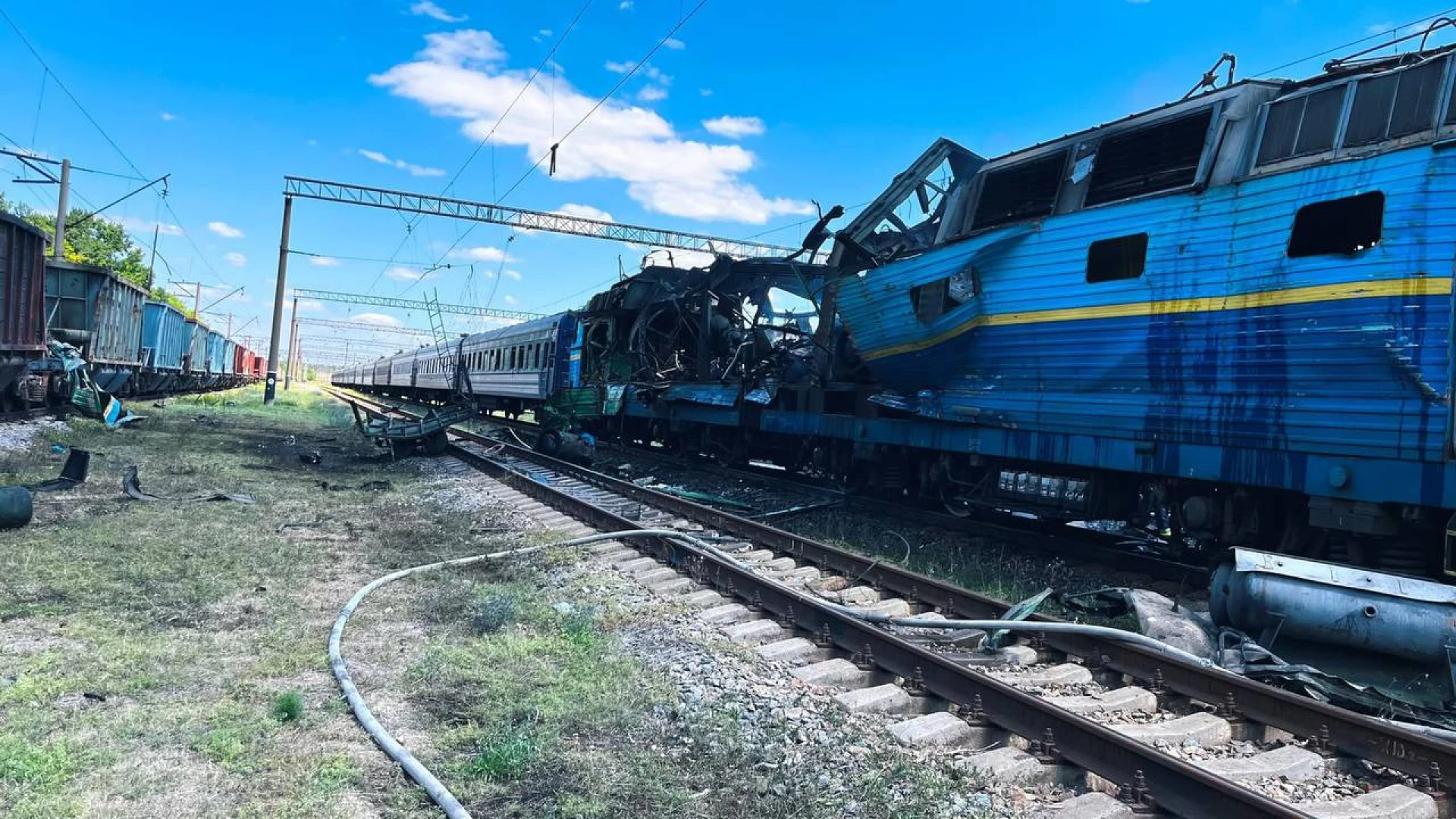 Російський дрон атакував пасажирський потяг