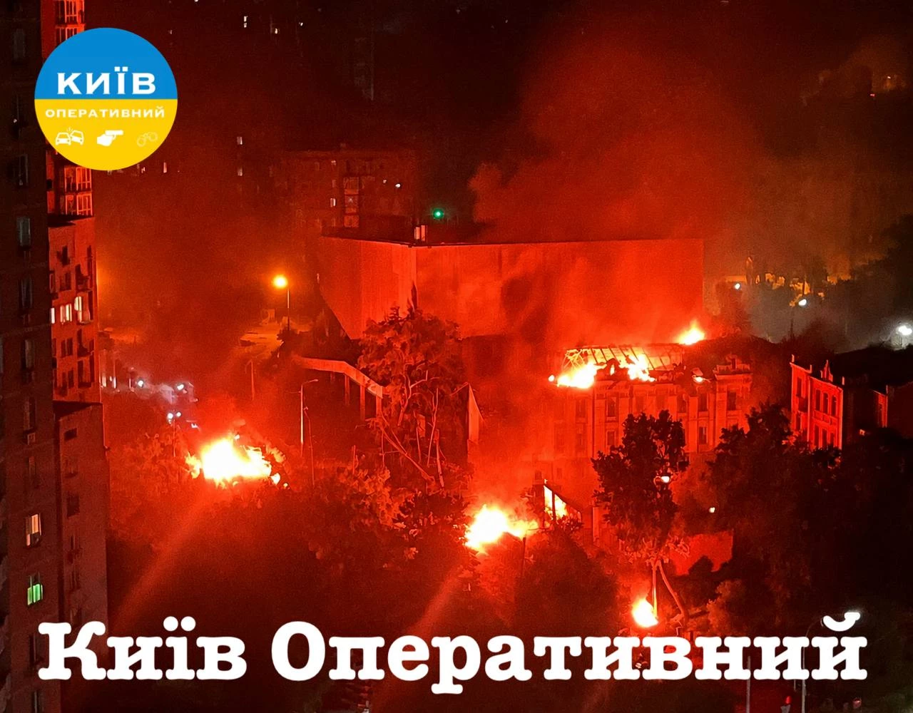 У Києві вибухи: рф атакує ракетами