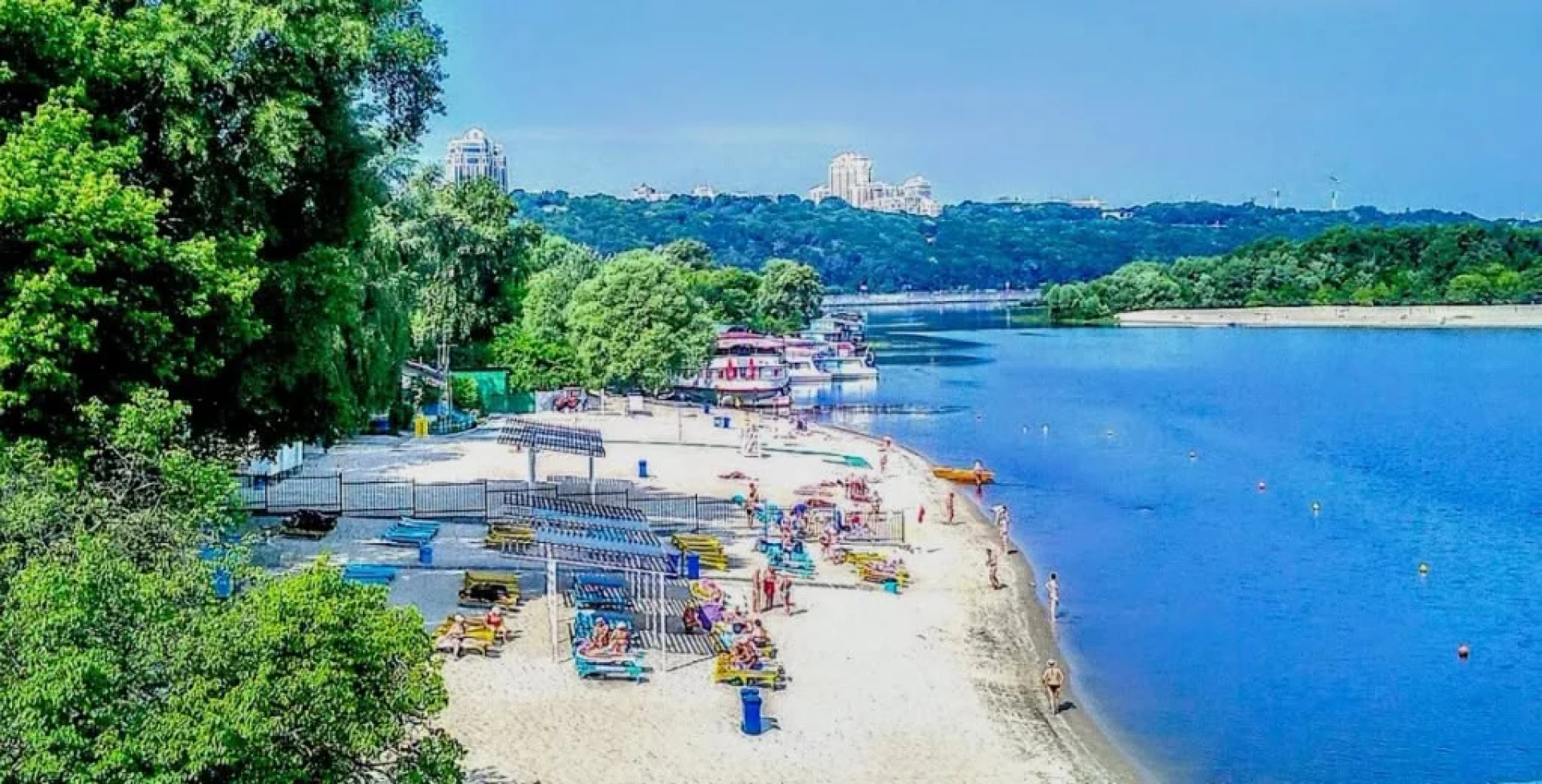 Де в Києві безпечно купатися: якість води на пляжах столиці