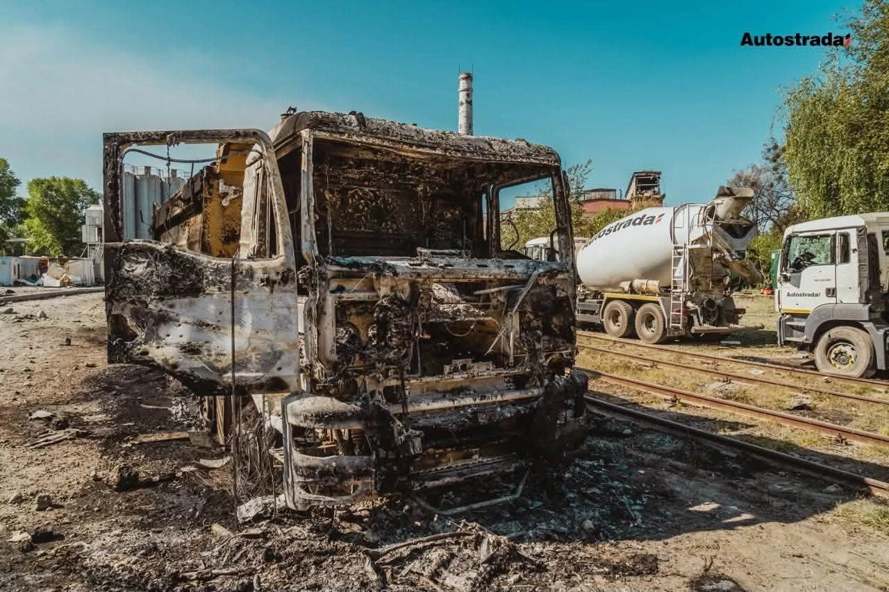 Унаслідок ракетного удару по базі Autostrada в Києві загинули двоє працівників