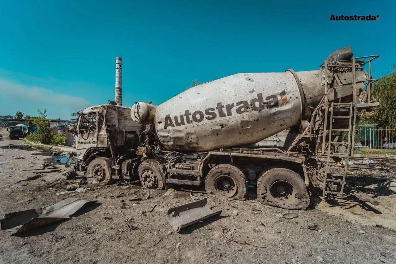 Унаслідок ракетного удару по базі Autostrada в Києві загинули двоє працівників