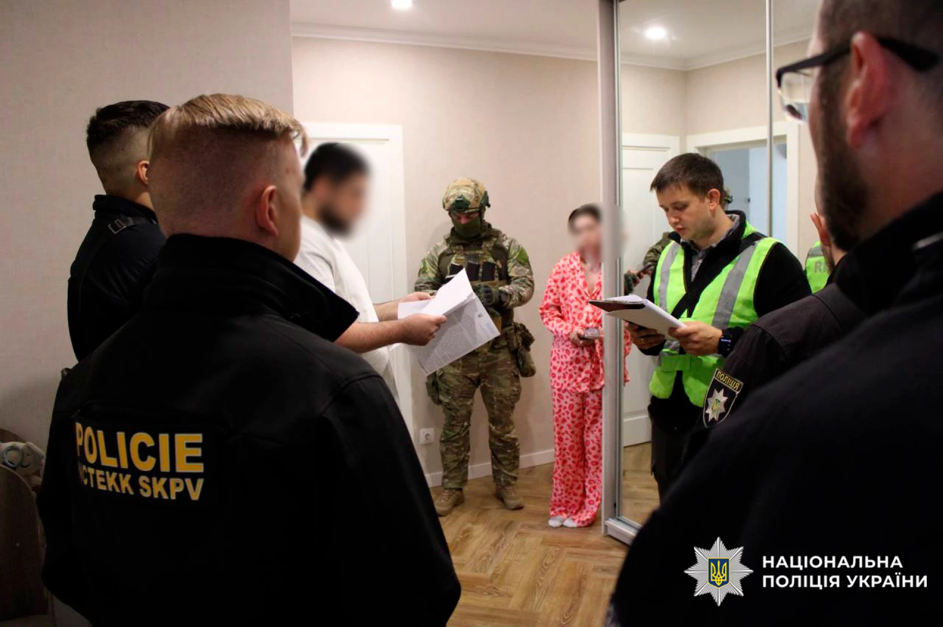 Ошукали громадян ЄС на майже 9 млн грн: поліція Києва викрила шахрайський сall-центр