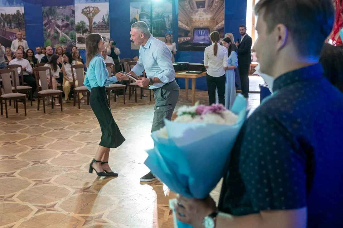 У День молоді Кличко вручив премії талановитим киянам