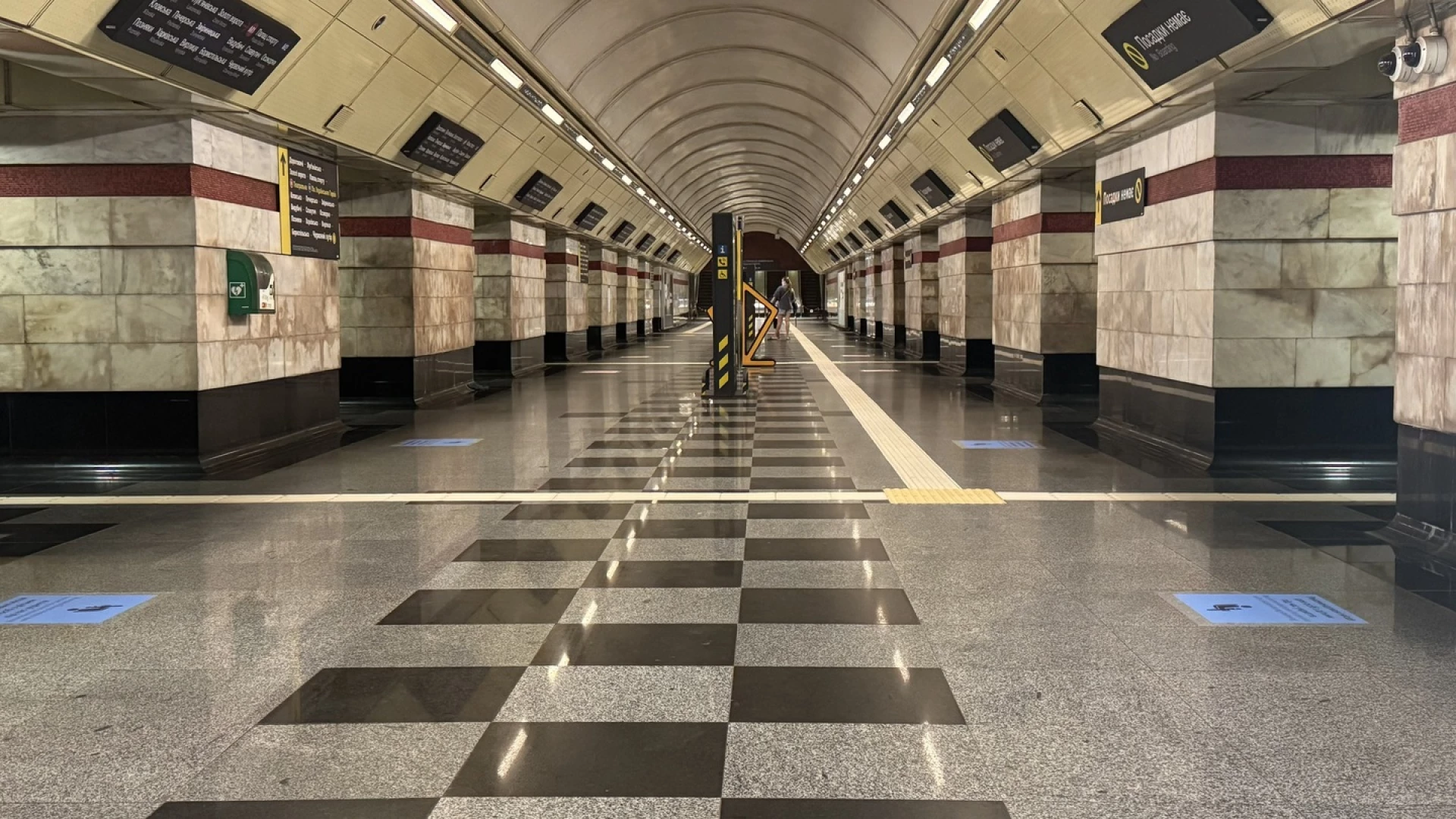 Київський метрополітен тестує новий формат розміщення людей під час тривог