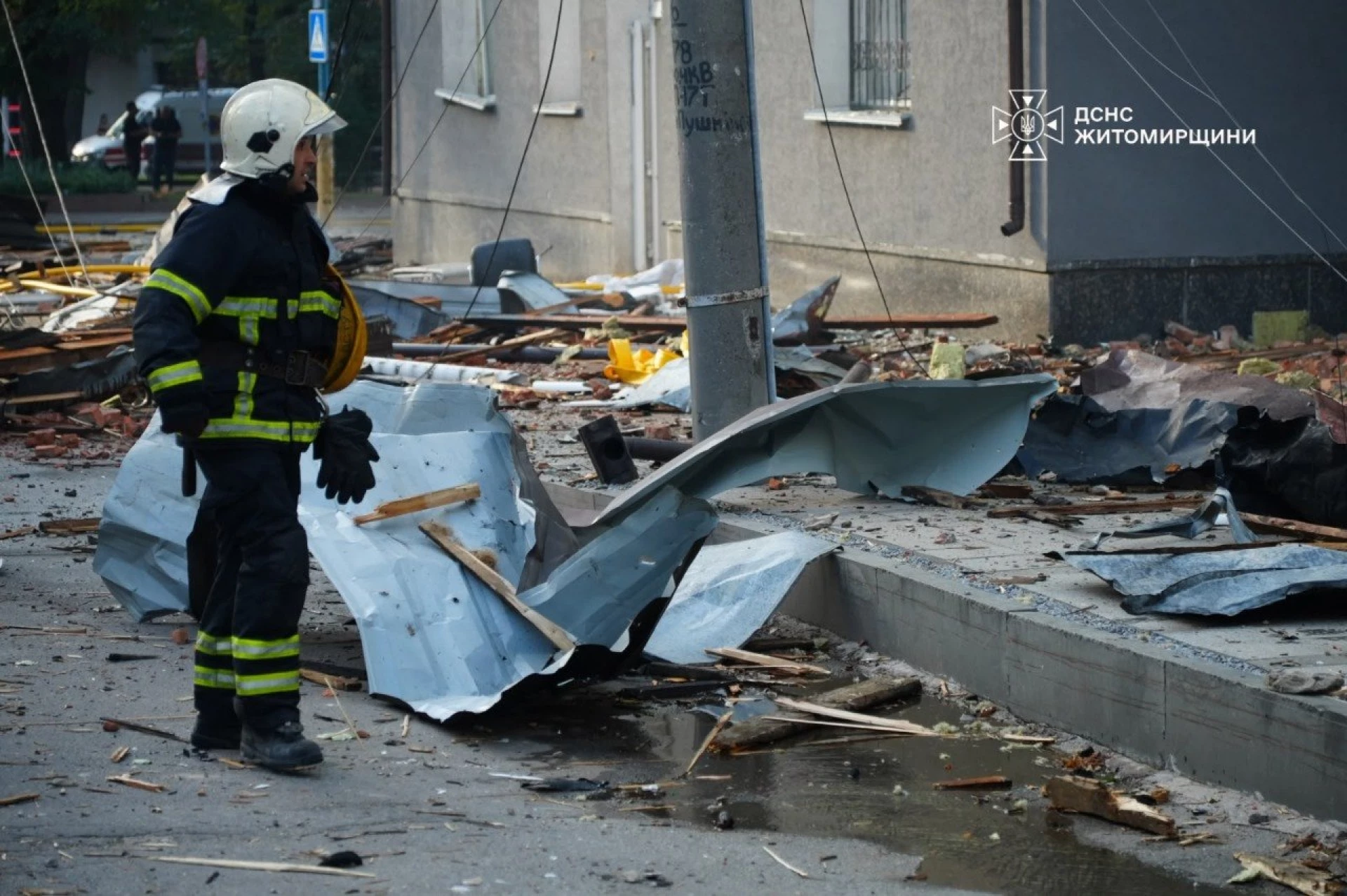 Стало відомо, що внаслідок обстрілу Житомира загинули троє людей