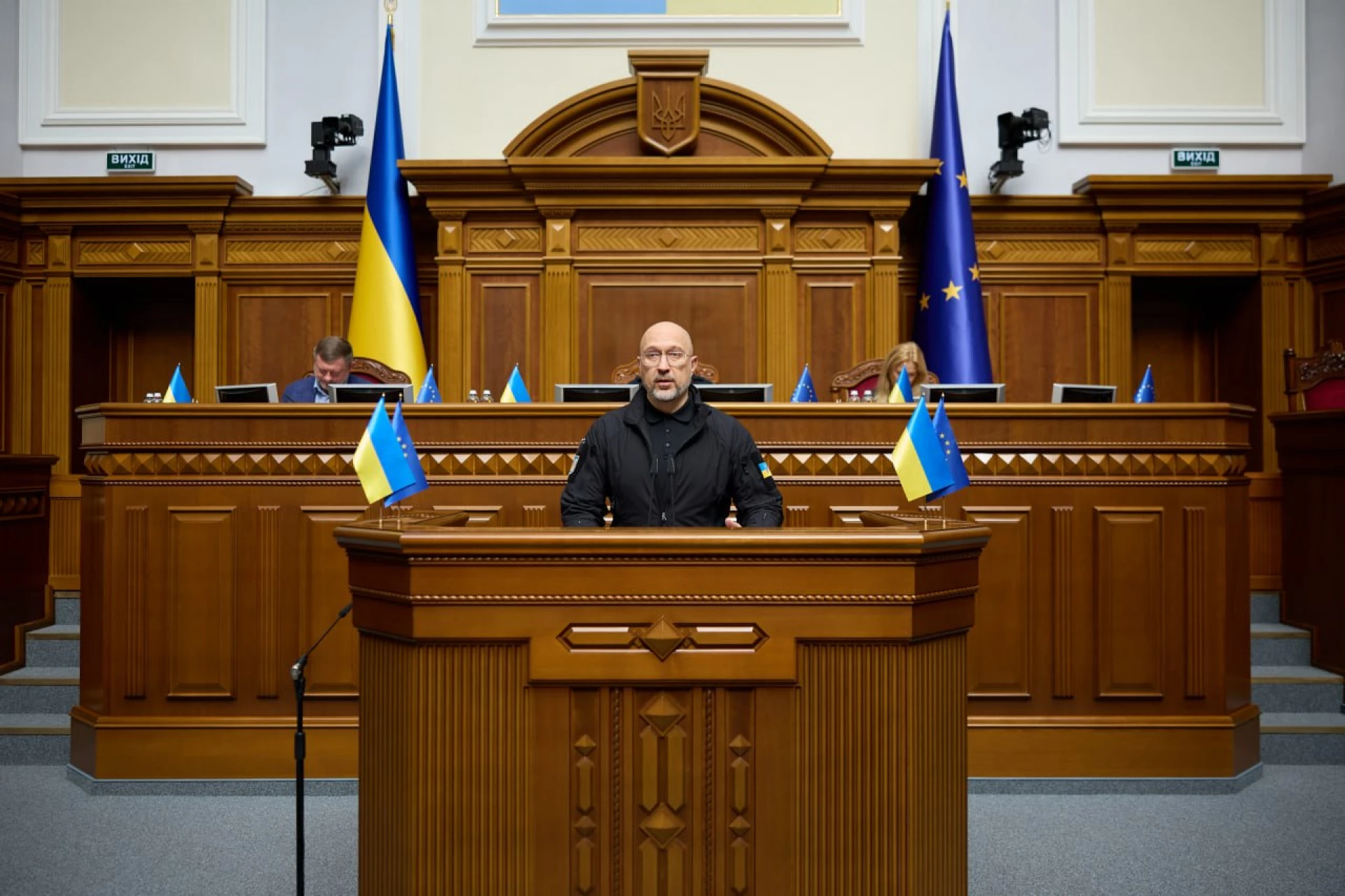 Шмигаль: В Україні завершили будівництво близько 200 споруд другого рівня захисту енергооб’єктів