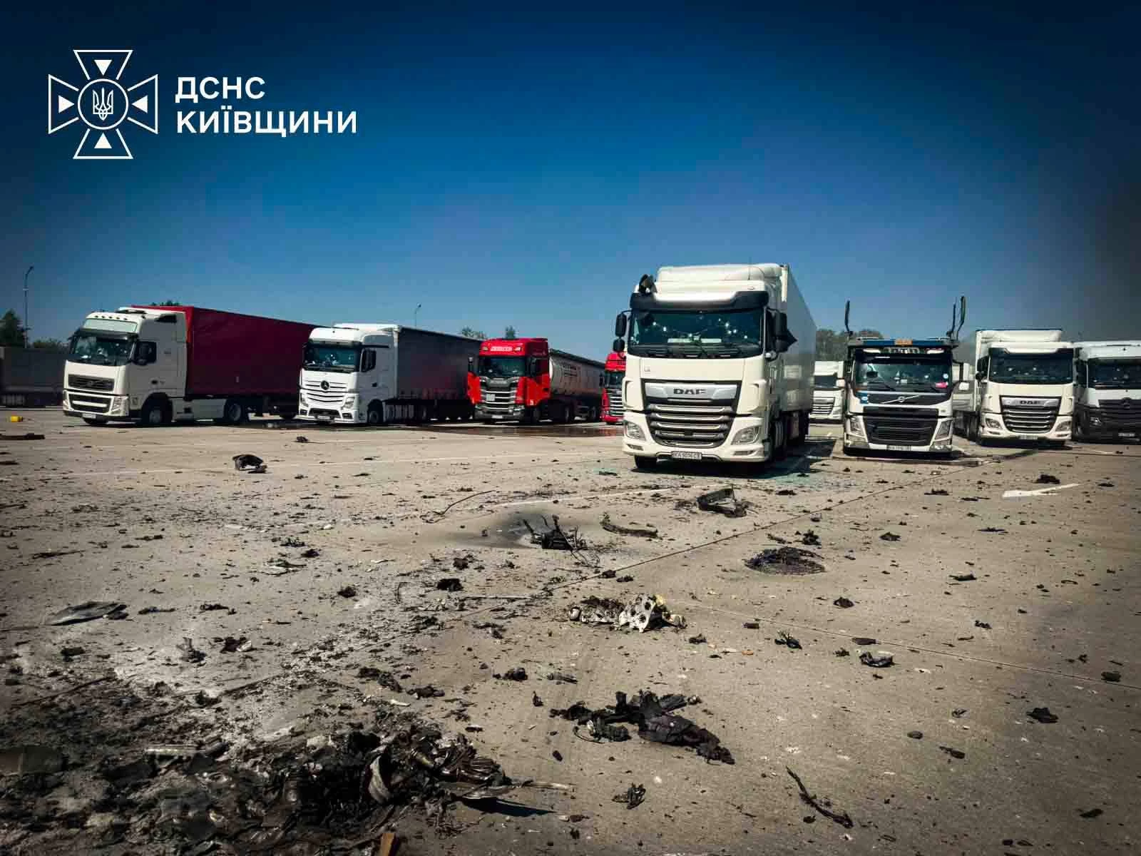 У ДСНС показали фото наслідків удару по Бориспільському району