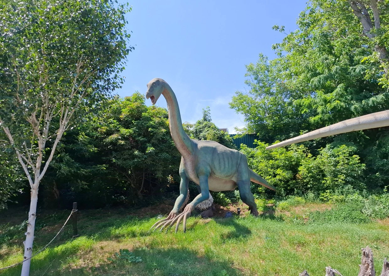 Парк динозаврів Dino Sofia в Умані: подорож у мезозойську еру. Фоторепортаж