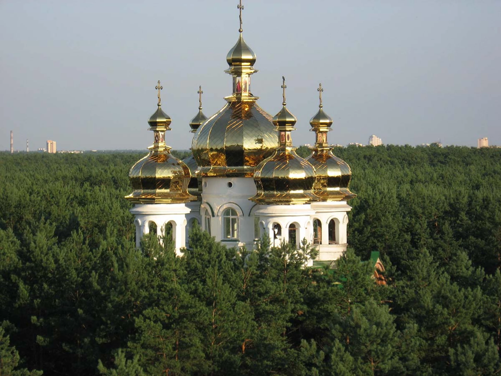 Яке сьогодні церковне свято 26 серпня 2026 року: історія, традиції, прикмети та заборони