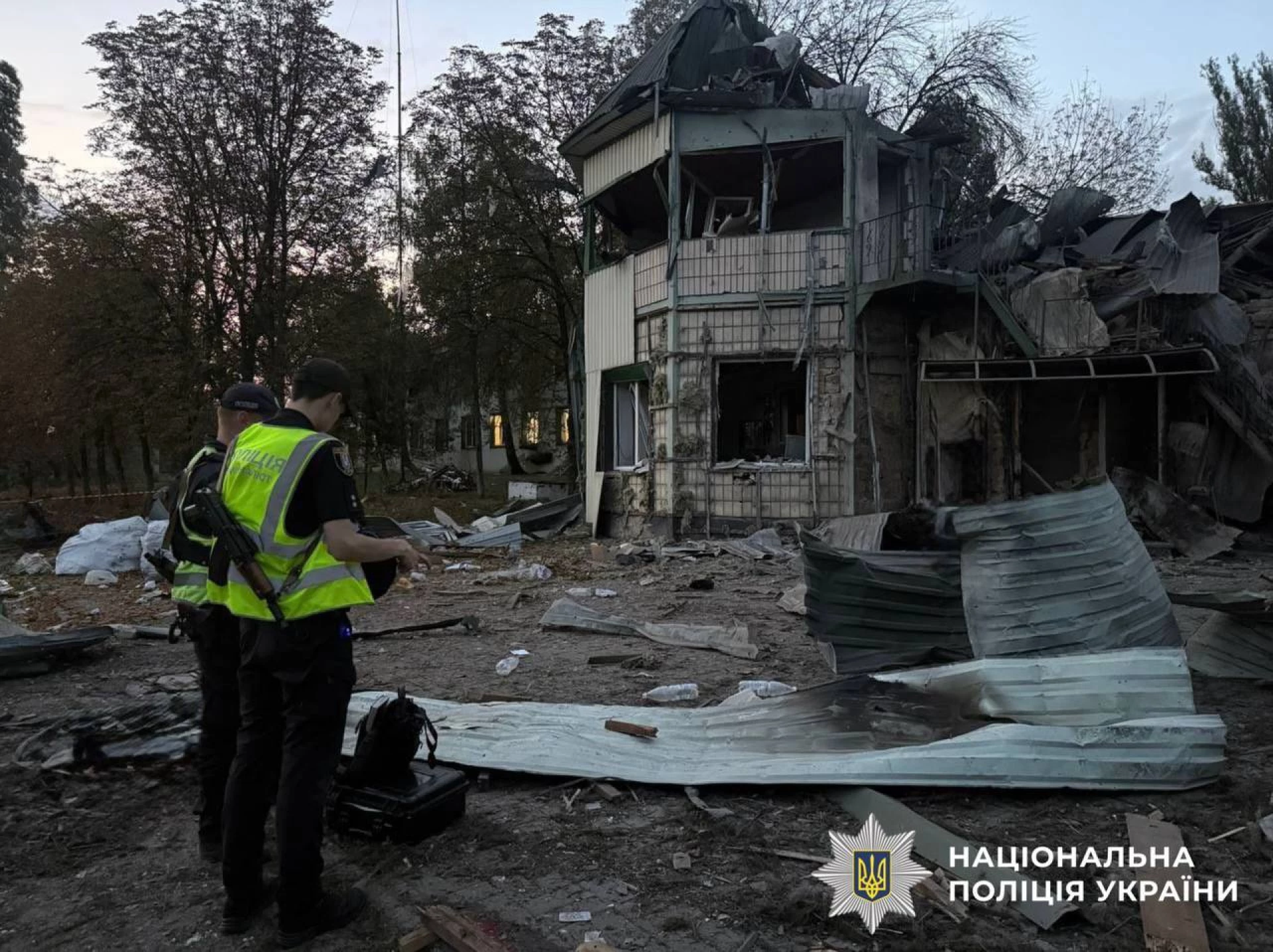 Вісім загиблих і троє потерпілих, серед яких дитина: наслідки атаки на Київ