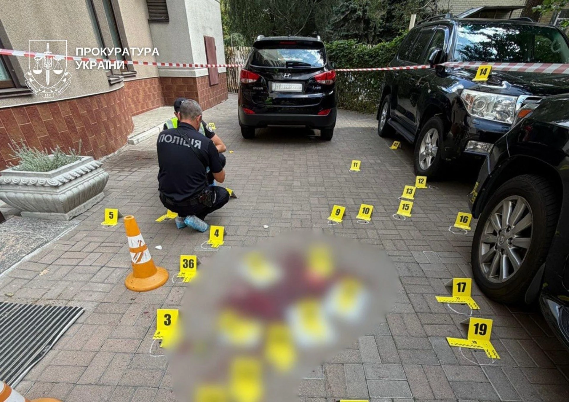 Ранкова стрілянина у Києві: нападник понад 20 разів вистрілив у директора медцентру