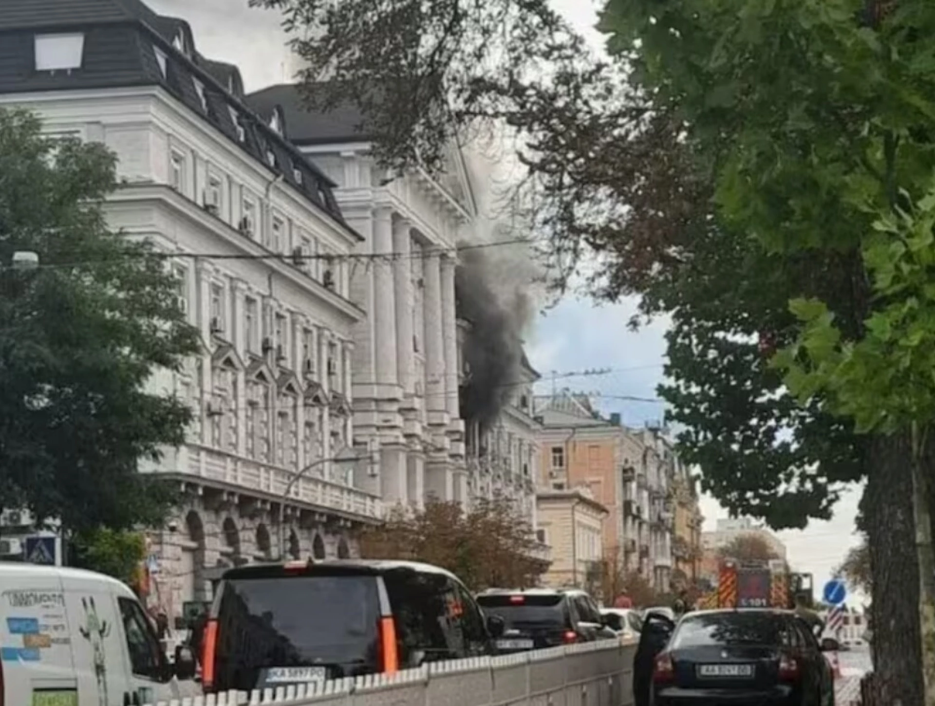 Удар по СБУ в Києві: стало відомо, який дрон атакував будівлю