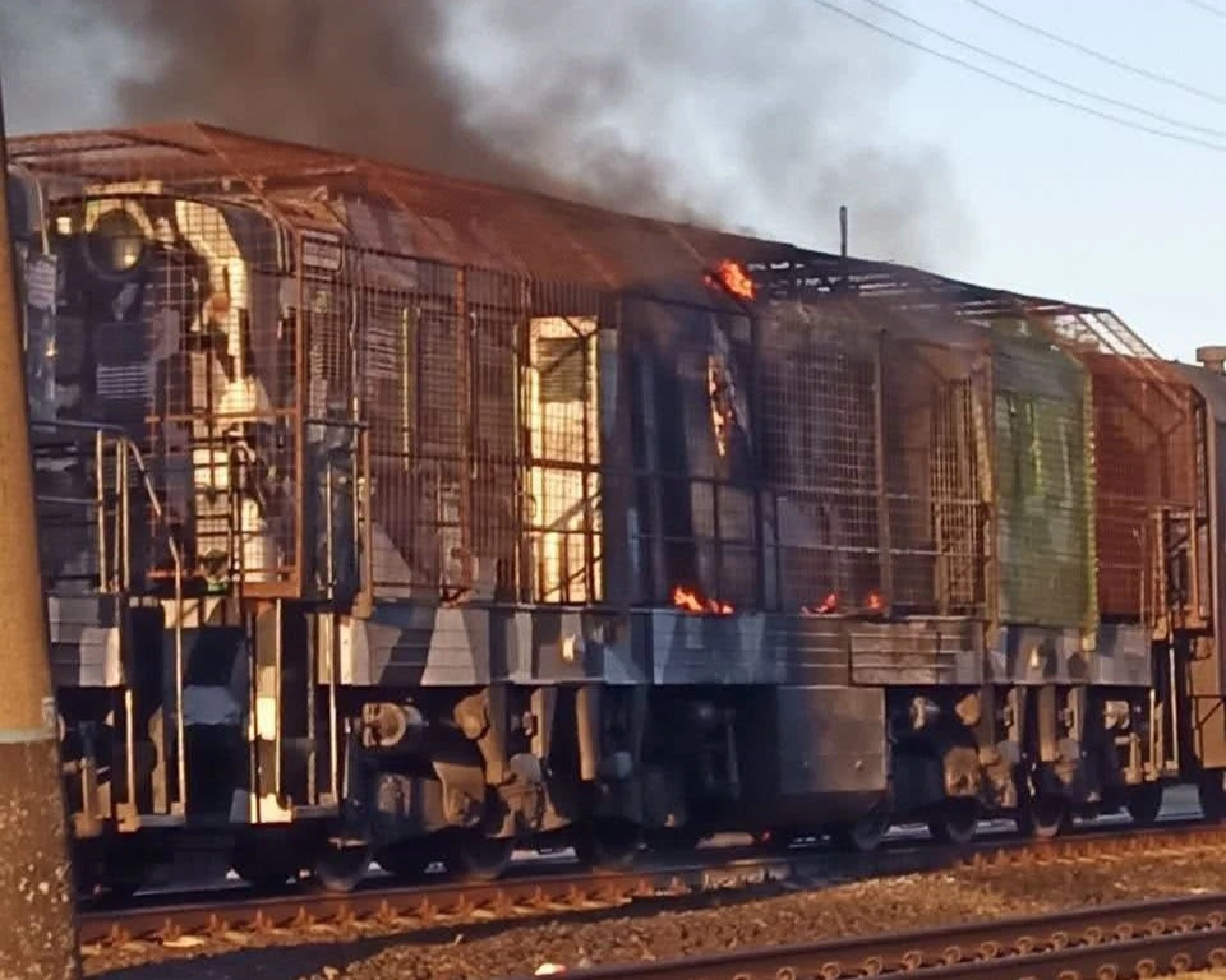 Російські дрони двічі вдарили по поїзду Київ—Суми