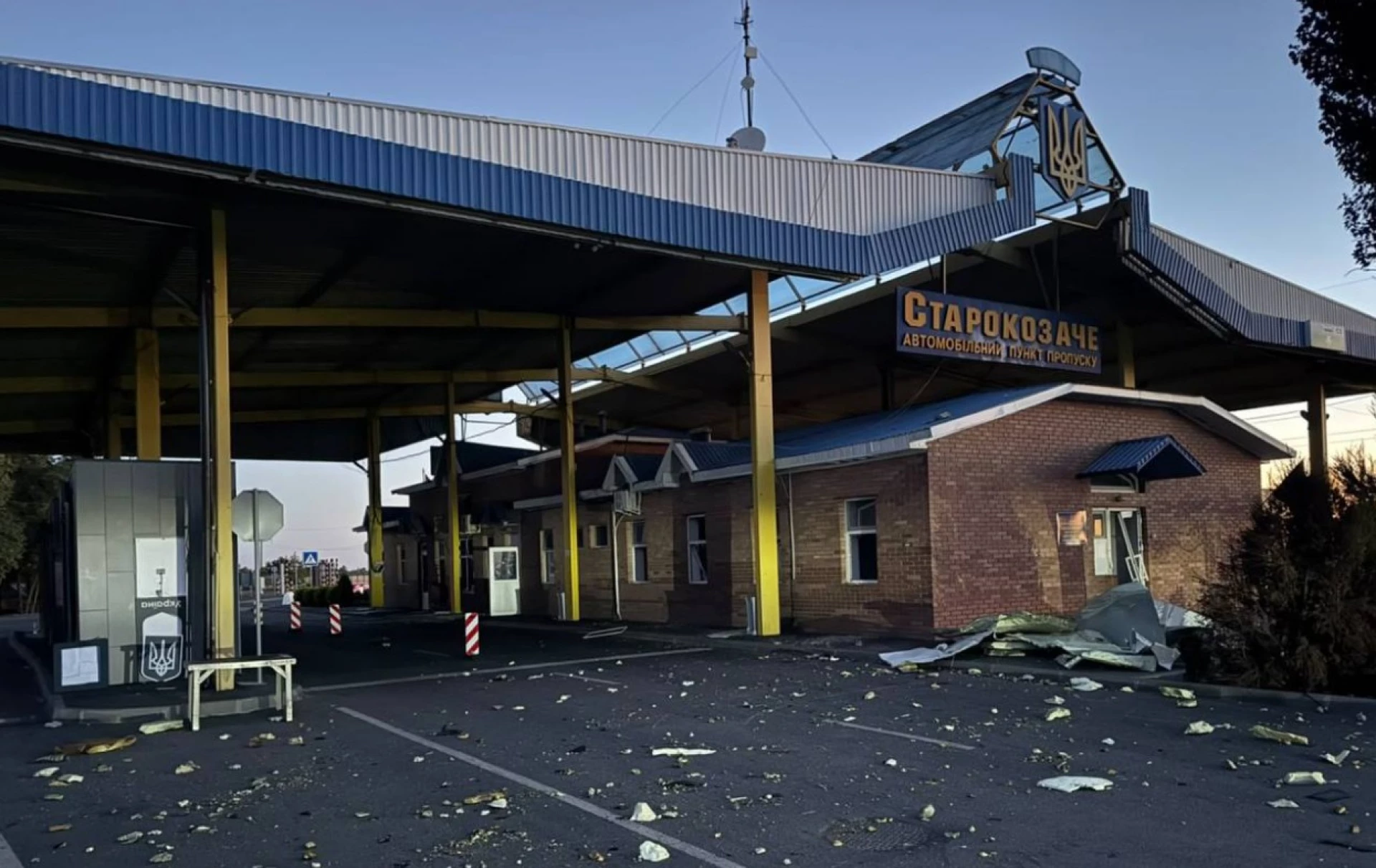 Двоє цивільних загинули внаслідок удару по пункту пропуску на Одещині