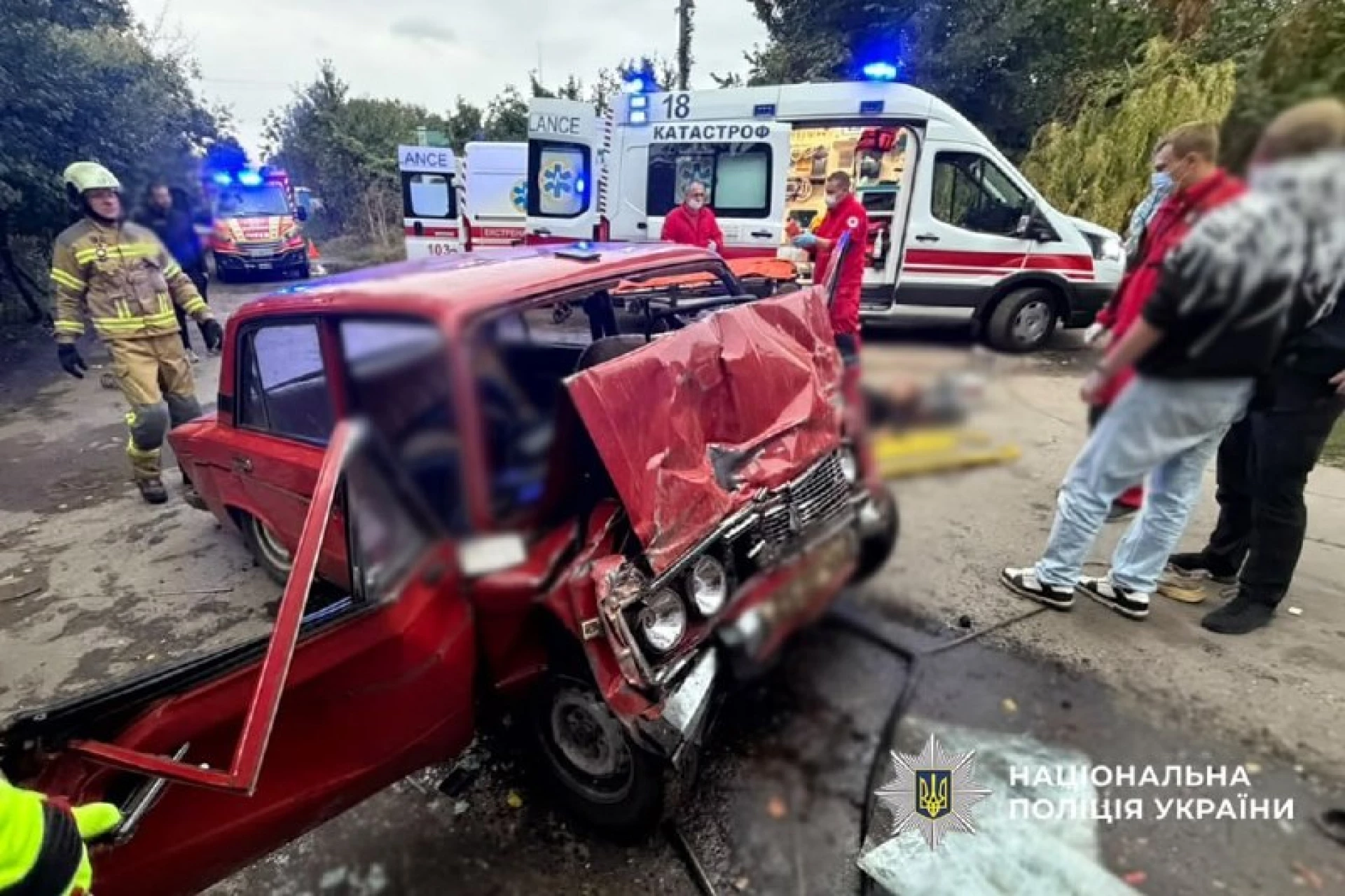 Смертельна ДТП у Черкаському районі: автомобіль влетів у стіну