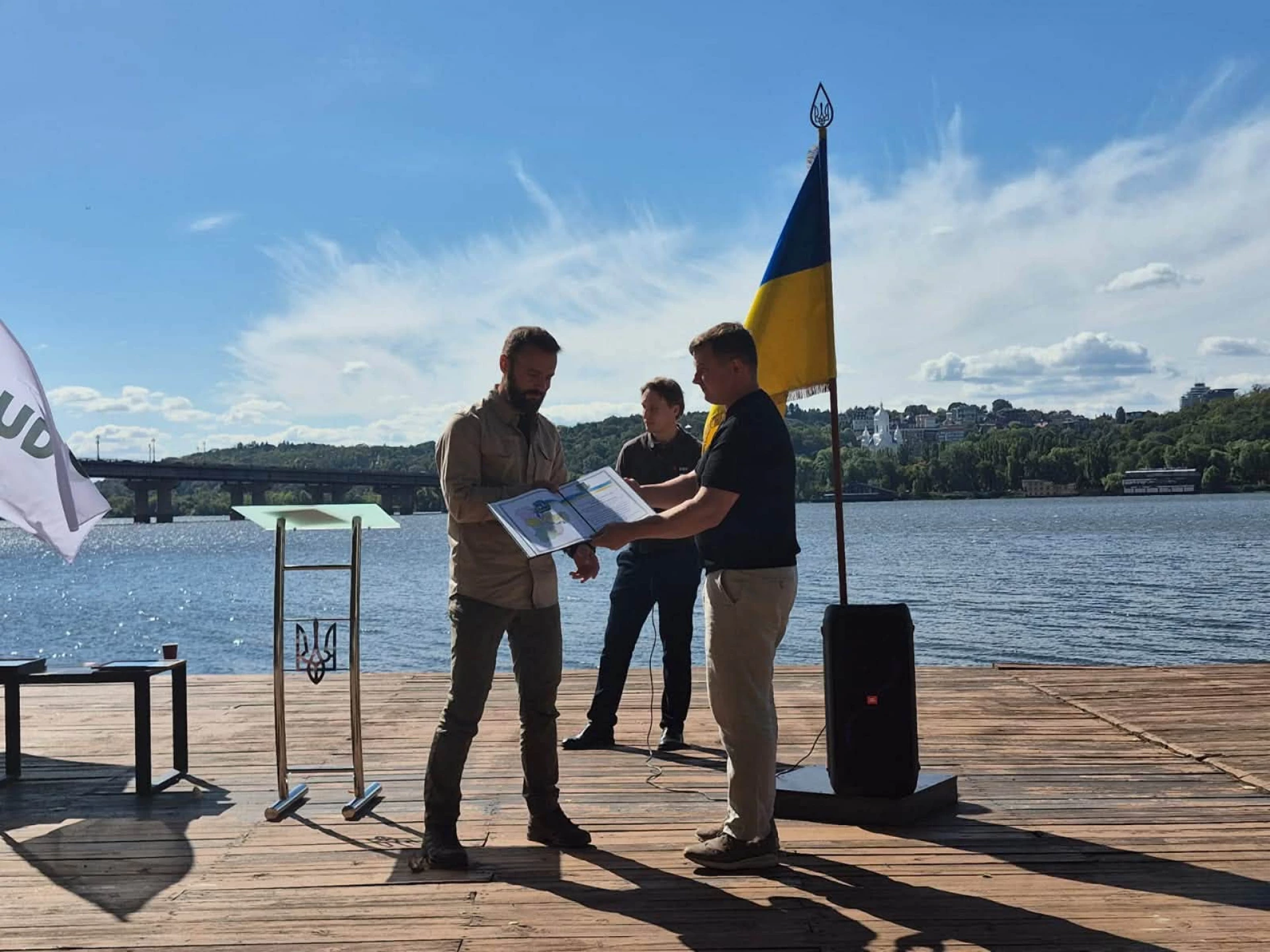 На Київщині нагородили саперів, які розмінували понад 1800 га територій
