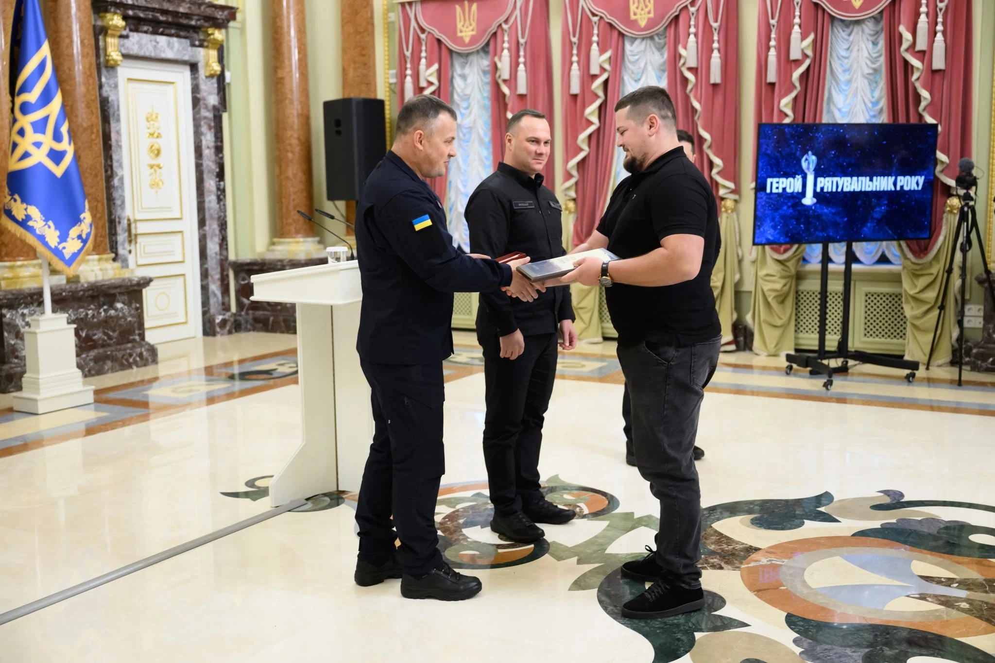 У Києві нагородили лауреатів акції «Герой-рятувальник року»: хто отримав відзнаки