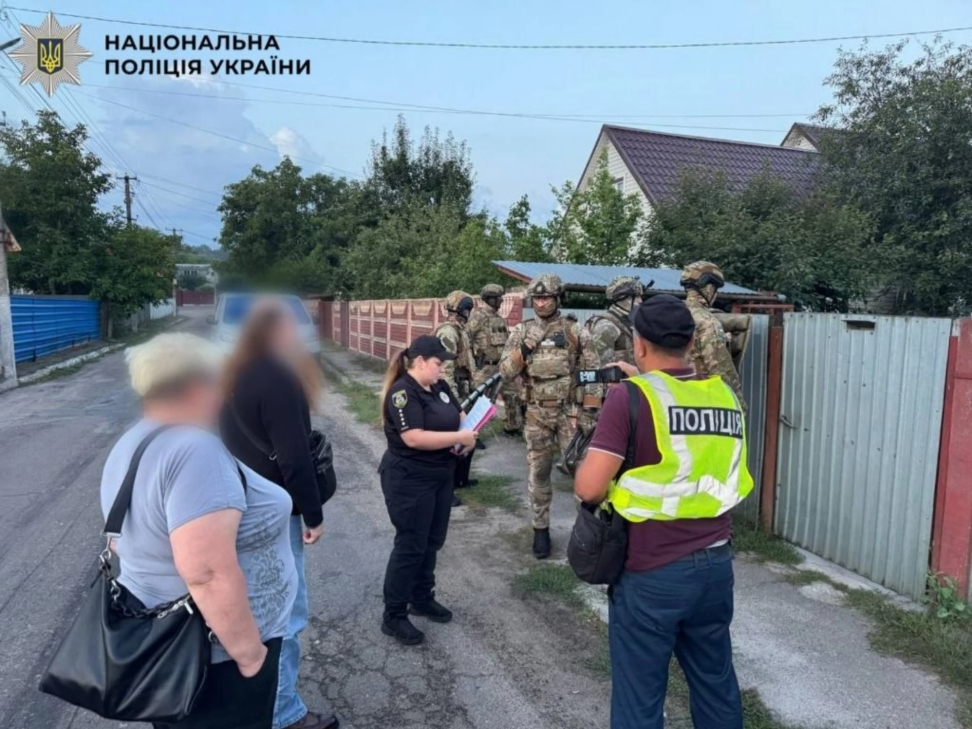 На Київщині з авто відкрили вогонь по чоловіку та жінці
