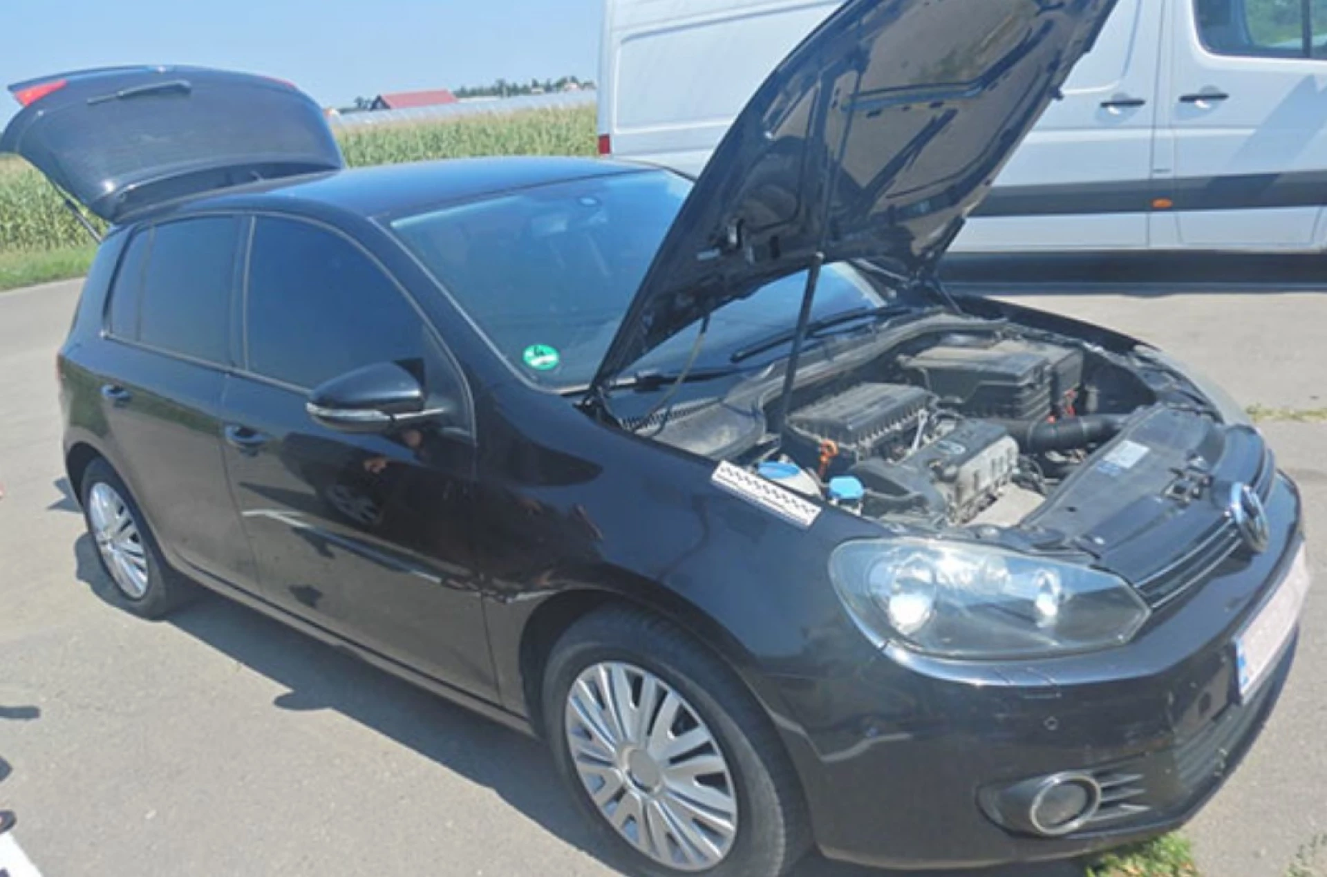 У Корсуні-Шевченківському виявили автомобіль зі знищеним номером двигуна