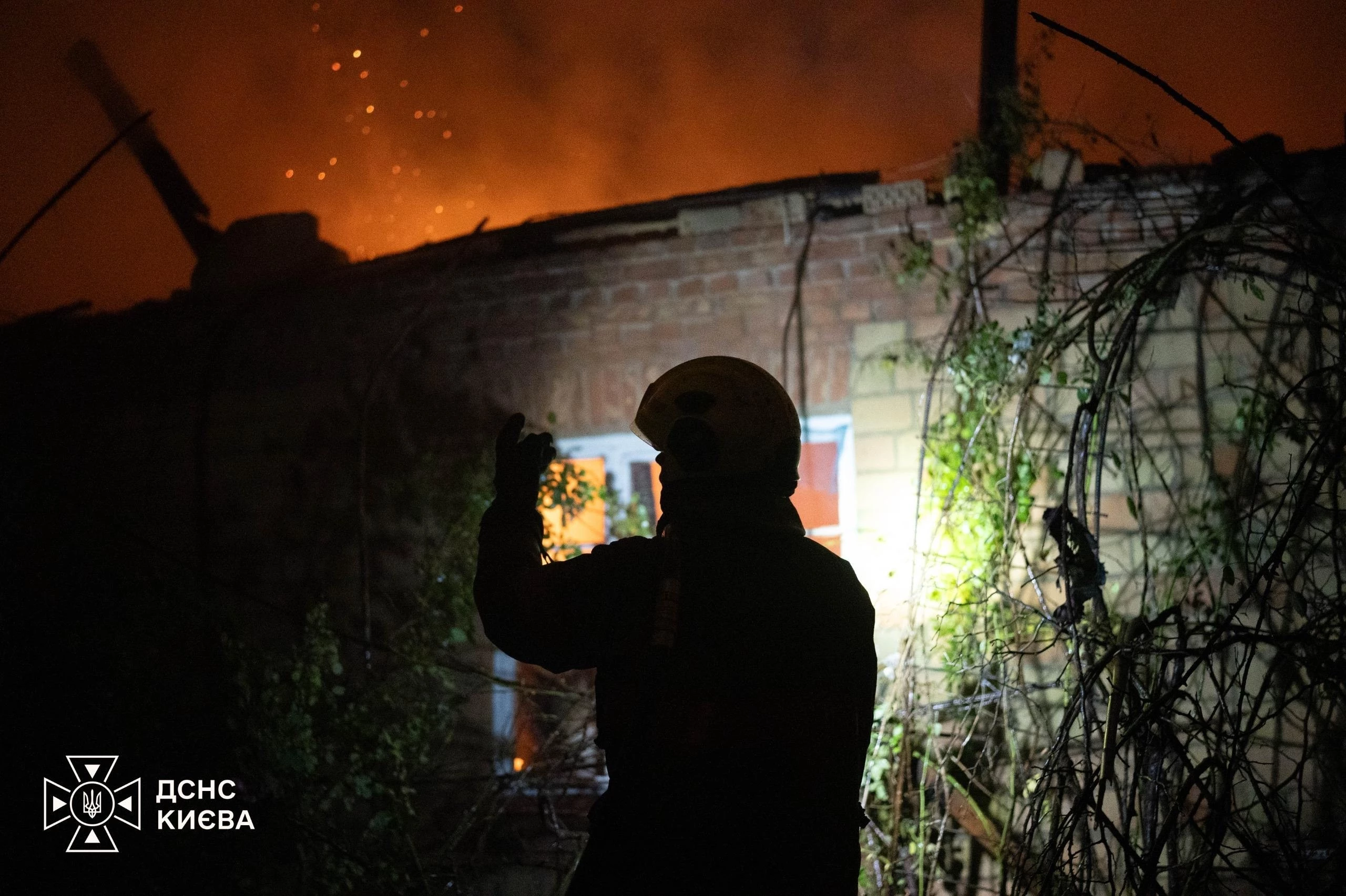 У Києві через ворожу атаку загинули двоє людей