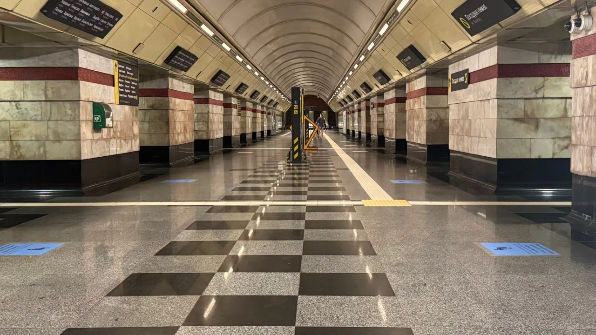 Транспортний колапс у Києві: зупинилось метро