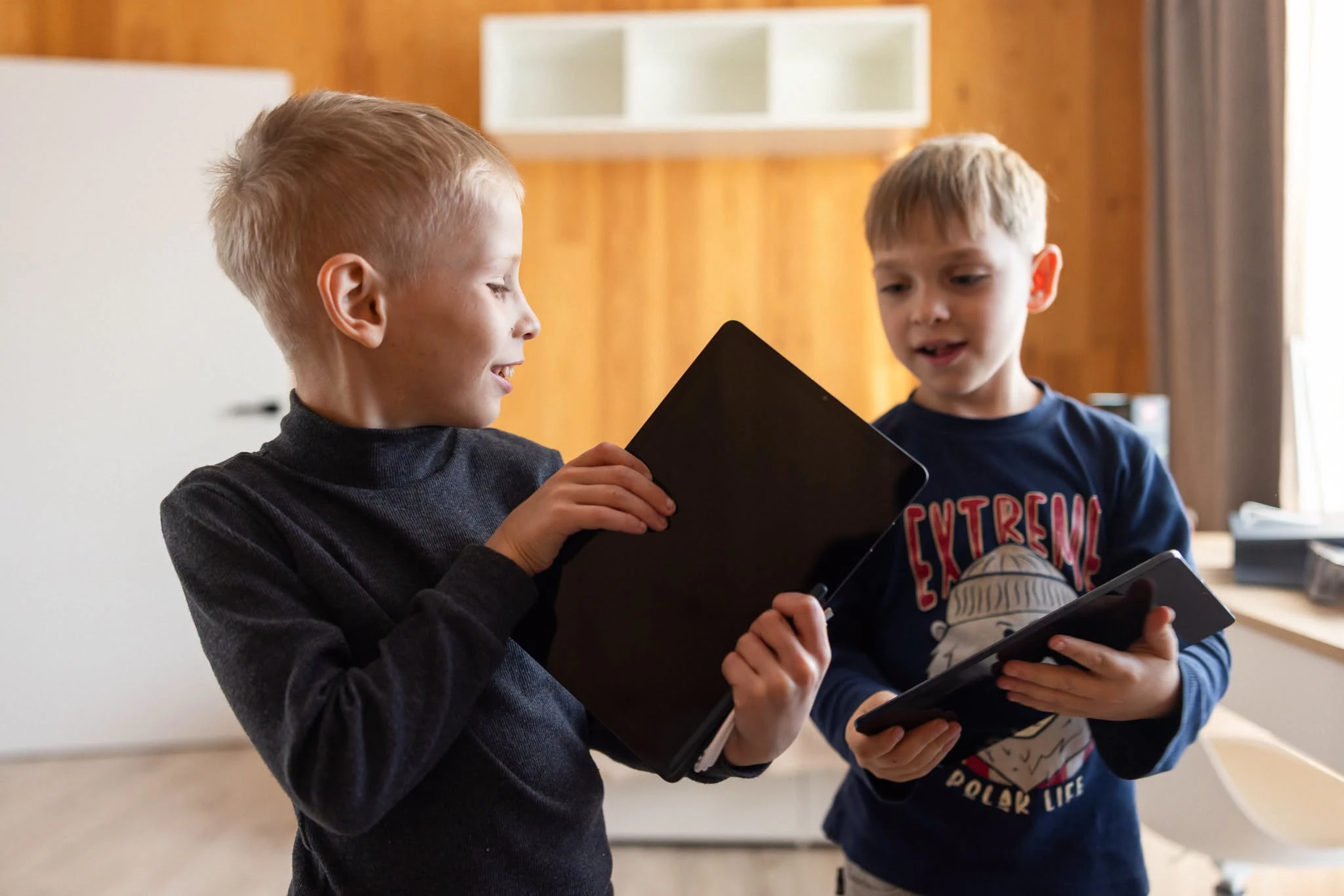 Для прийомної родини з Черкащини збудували дім з укриттям. На новосілля приїхала Зеленська