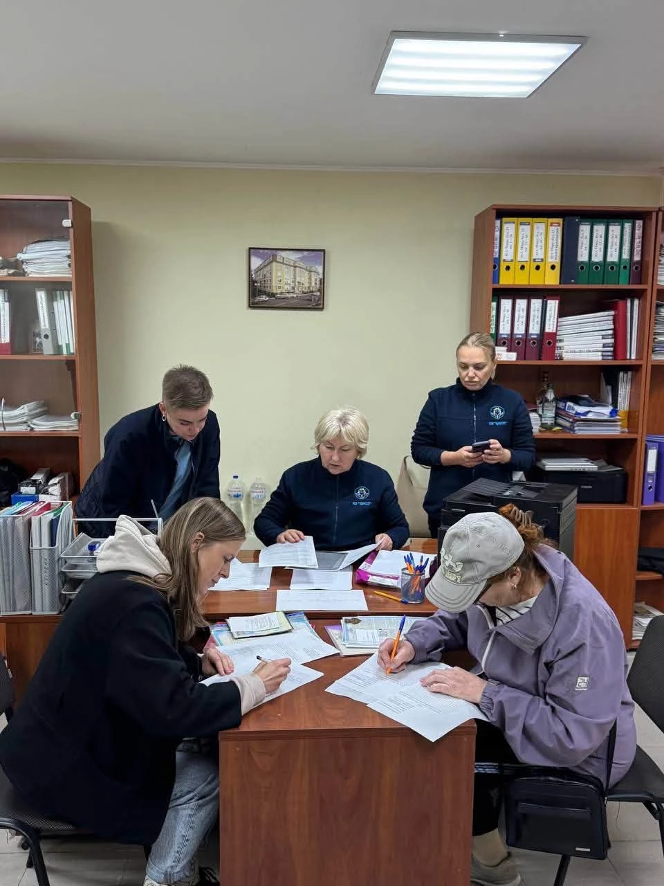 У Борщагівський громаді фіксують пошкодження та розгорнули намети з гарячими напоями