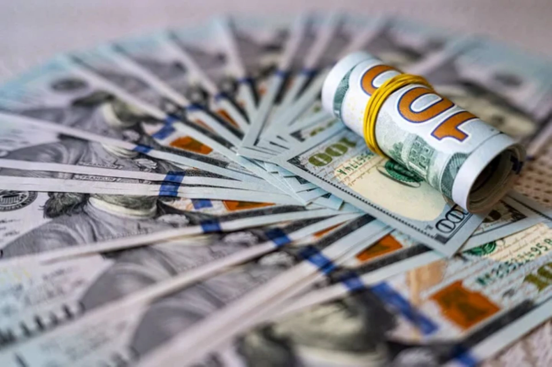 Курс валют в Києві на 10 жовтня 2026: скільки коштують долар, євро та злотий