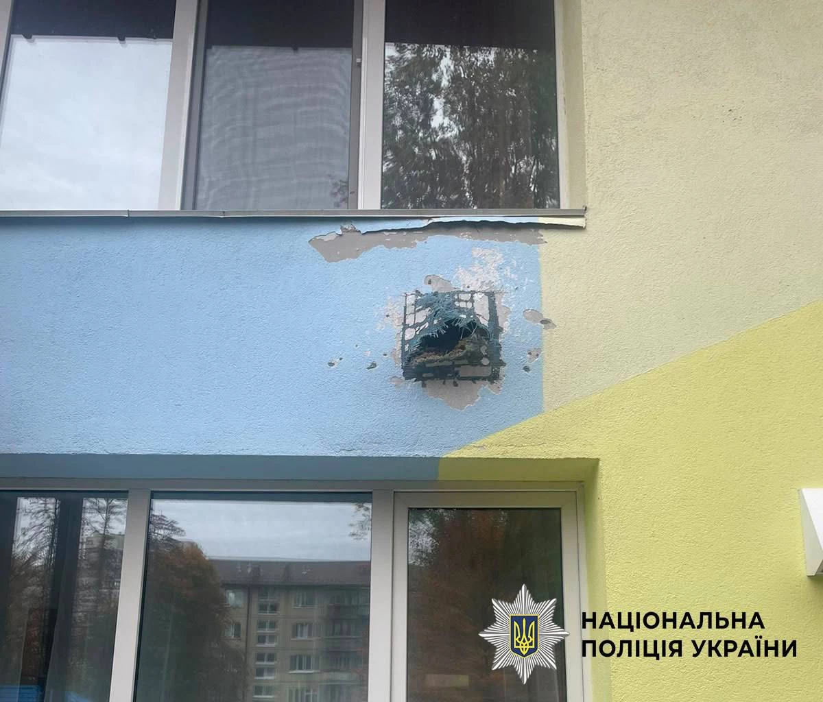 Пошкоджено будинки й дитсадки: поліція Києва документує наслідки атаки рф