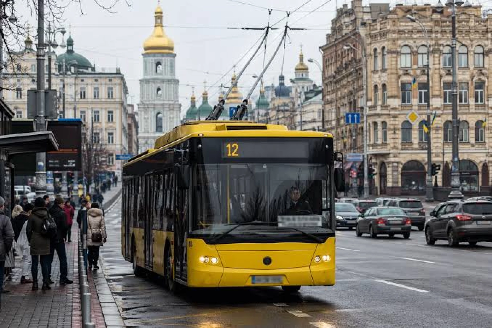 Електротранспорт у Києві тимчасово зупинений, також виникли проблеми з водопостачанням