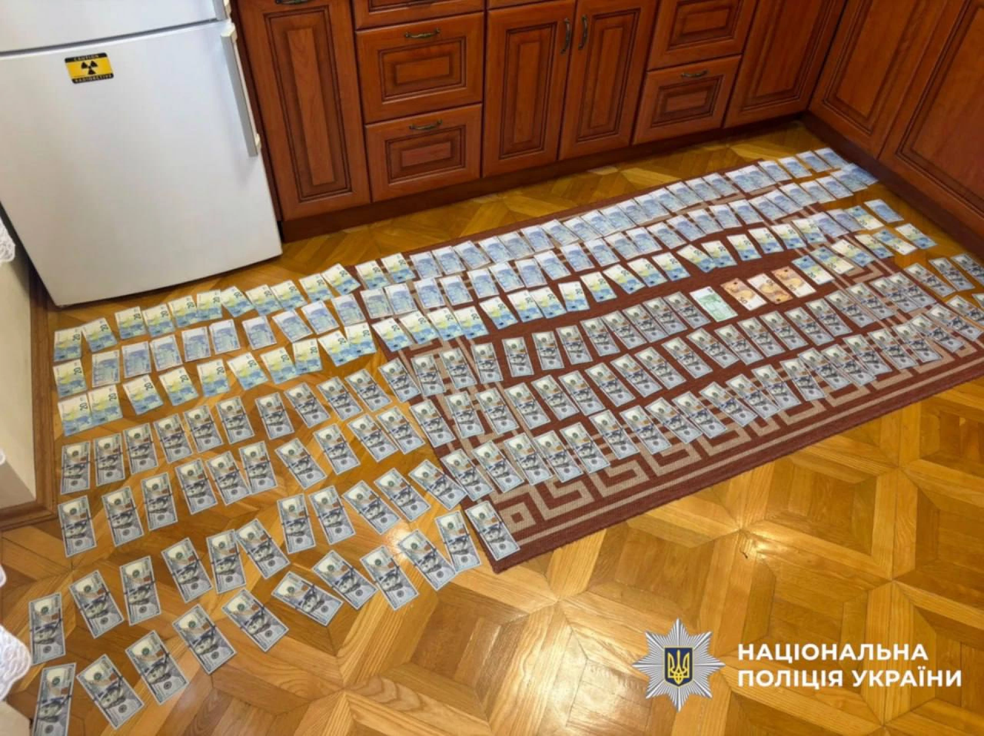 Майже 9,6 млн грн збитків: поліція Києва викрила керівників нафтогазової галузі