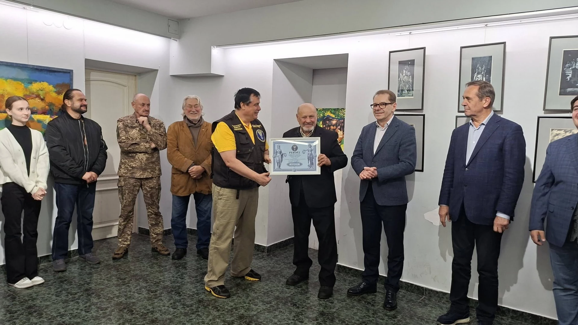 Дев’ять галерей на підтримку українського мистецтва: Анатолій Марчук встановив рекорд України