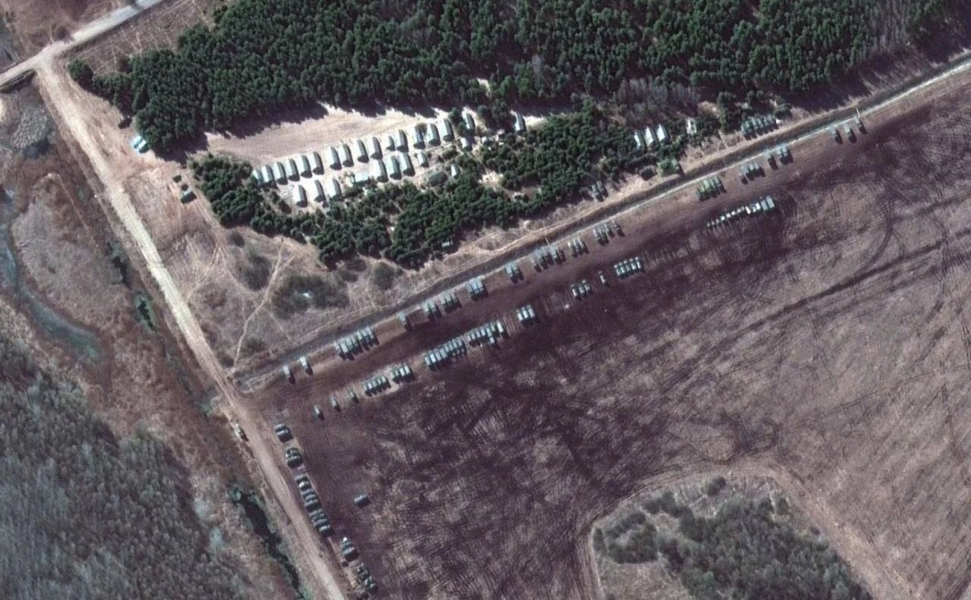 Тисячі білоруських військових готові ввійти в Україну – CNN