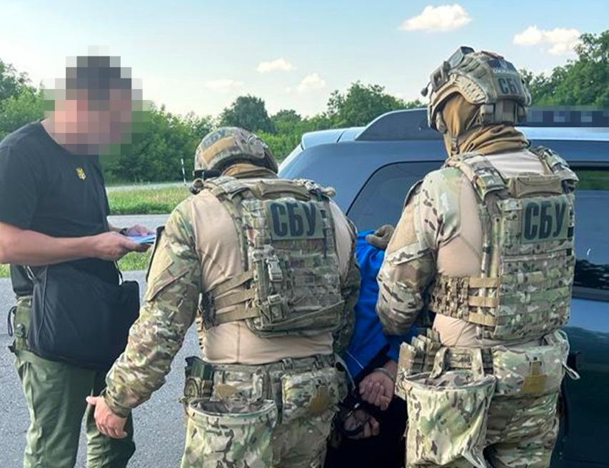Затримали російського агента, що влаштувався до оборонного заводу на Кіровоградщині