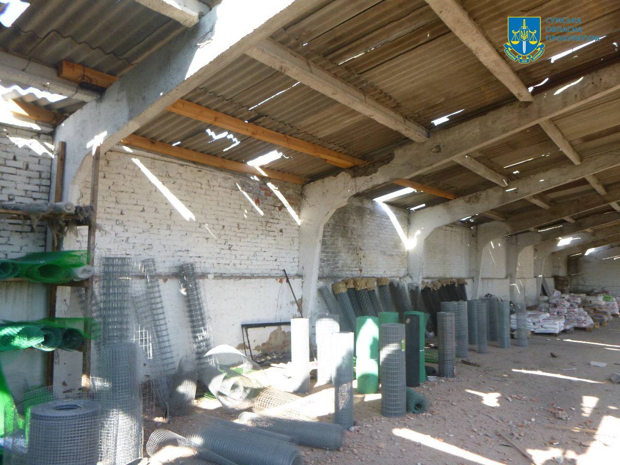 Росіяни обстріляли школу та магазин у Сумській області - фото 2