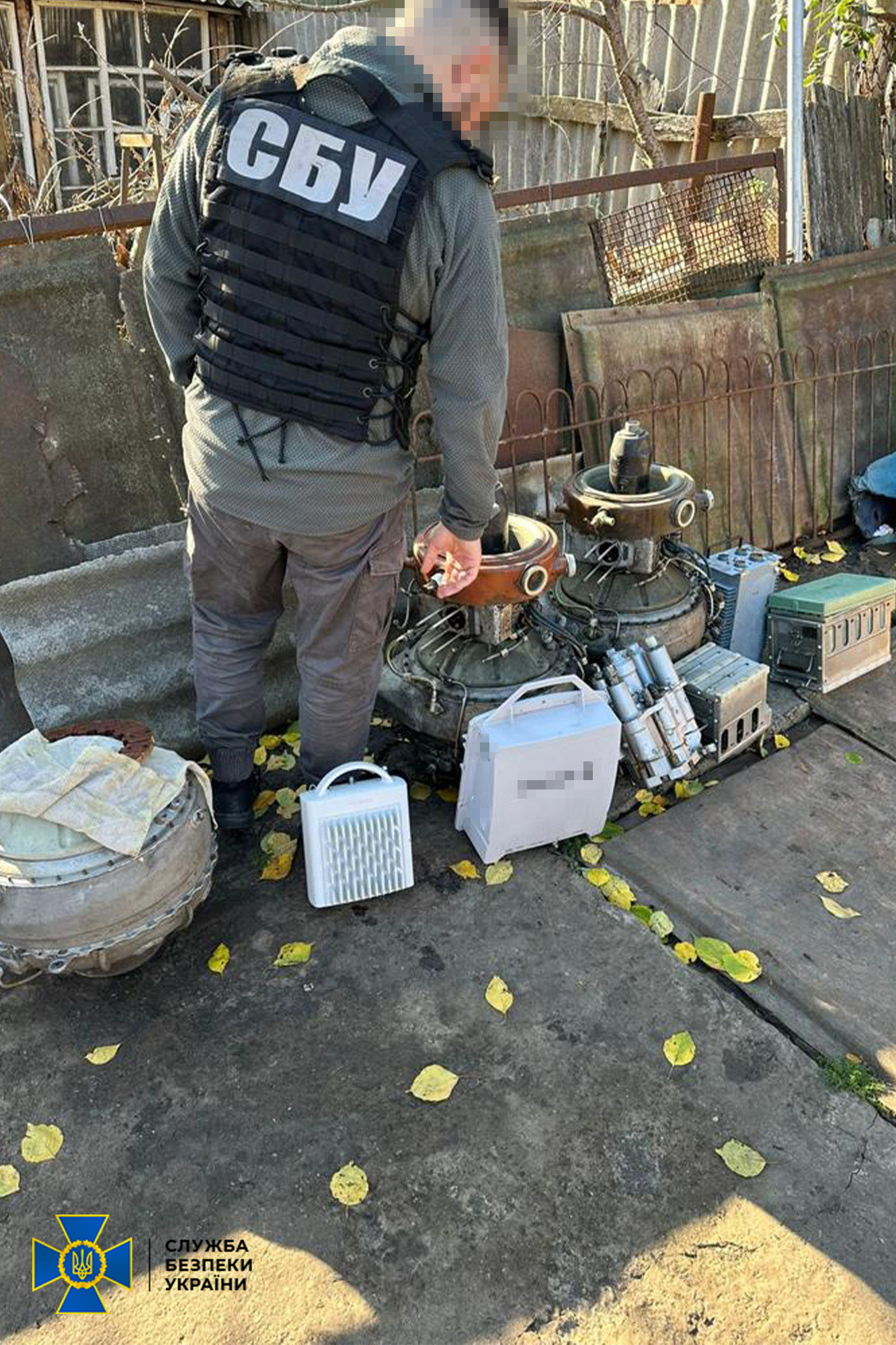 У Кропивницькому чоловік хотів нелегально вивезти з України комплектуючі до вертольотів Мі-8