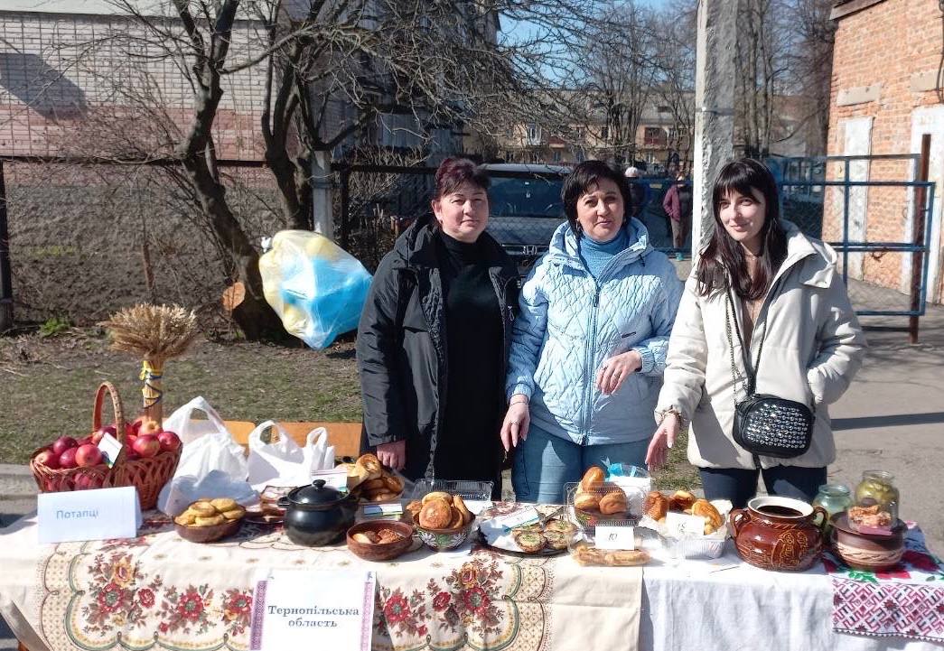 Ліцеїсти у Вінниці зібрали понад 258 тис грн на допомогу ЗСУ - фото 5