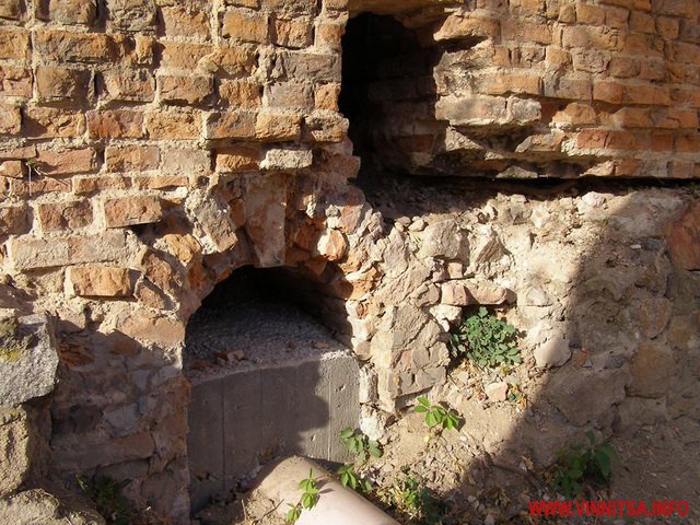 Історична пам'ятка Вінниці: від храму до гумового складу - історія Вінницьких Мурів - фото 2