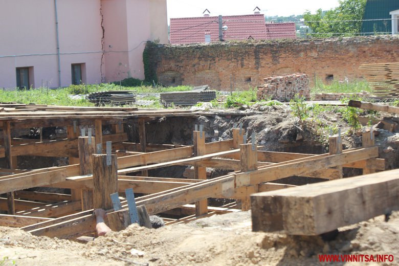 Історична пам'ятка Вінниці: від храму до гумового складу - історія Вінницьких Мурів - фото 4