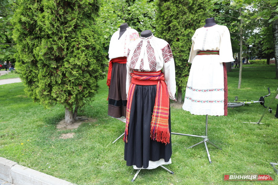 Вінничанка розповіла про різницю між вишиванкою та традиційною вишитою сорочкою - фото 10