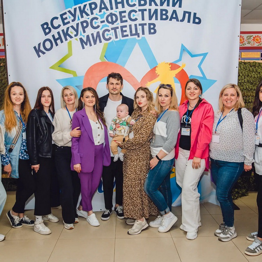 У Калинівці провели мистецький фестиваль та зібрали кошти для військових - фото 7