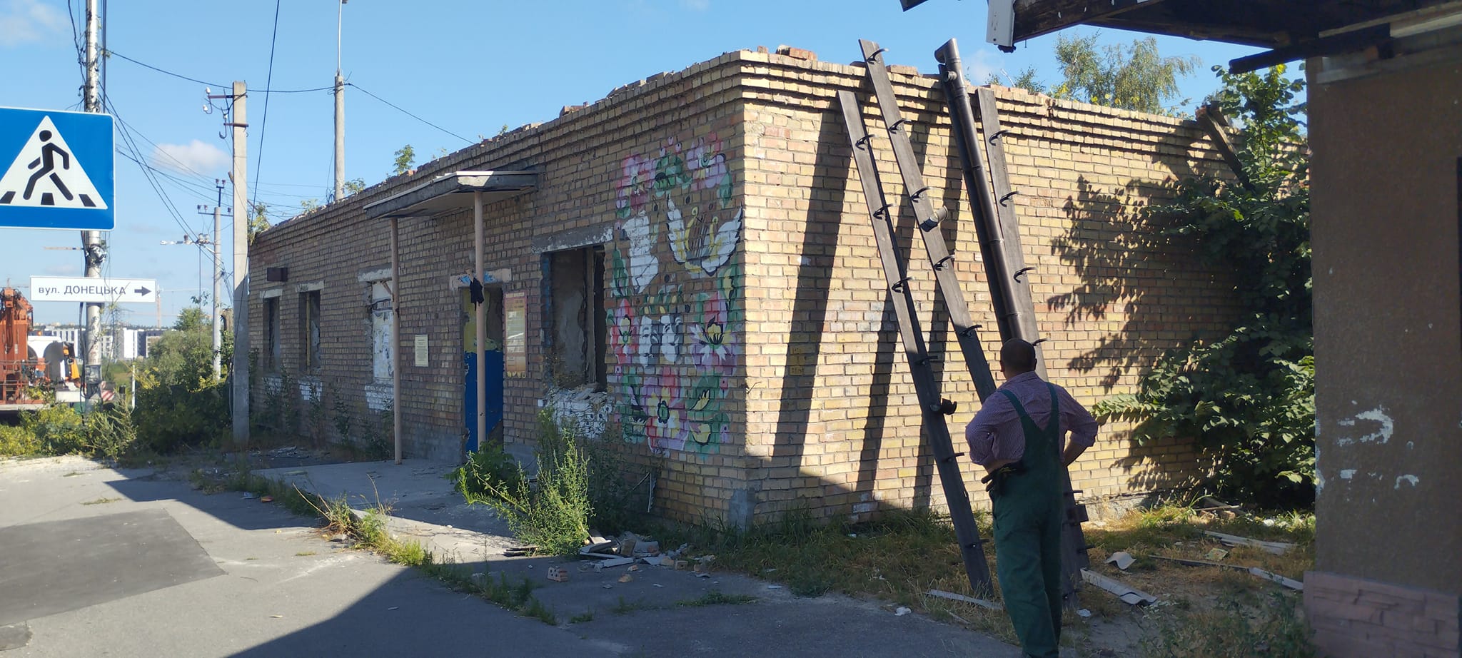 В Ірпені демонтують понівечений Будинок культури